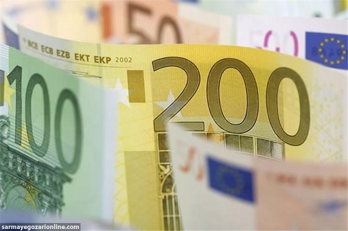 آغاز عرضه عمده اسکناس یورو برای تنظیم بازار