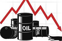 کاهش قیمت نفت در واکنش به افزایش ذخایر آمریکا