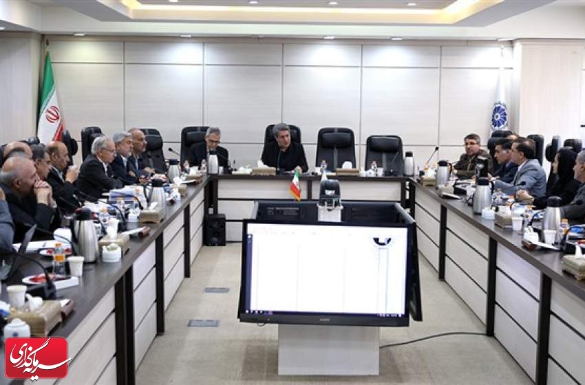 مشکلات ناشی از کسری تحویل سوخت و همسان‌سازی تعرفه حق‌العمل سوخت در جایگاه‌ها بررسی شد